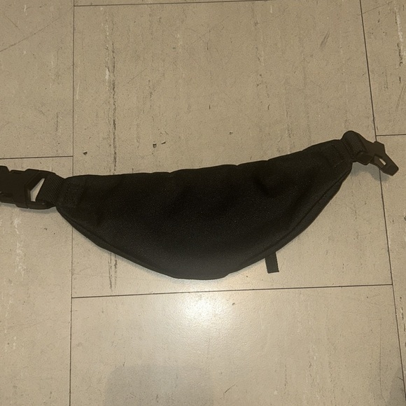 Nike pouch - Picture 3 of 3